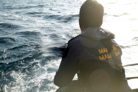 Malaysia: nine drown as boat capsizes off east water 