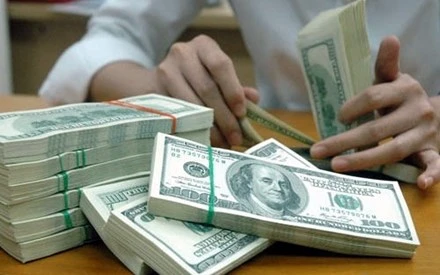 Reference exchange rate jumps 15 VND