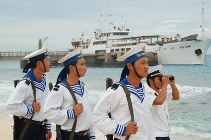 Soldiers silently safeguard Truong Sa archipelago