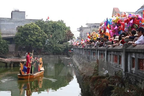 Localities embrace Lunar New Year to lure visitors
