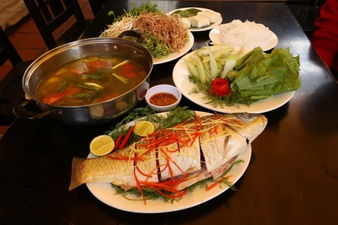 Why carp hotpot sells like hot cakes in Vietnam