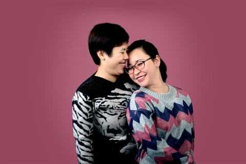 Exhibition on lesbian couples to open in Hanoi
