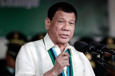 Philippine President orders military, police to contain IS threat