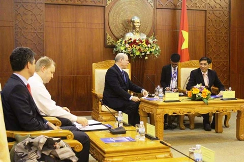 Khanh Hoa calls for increased economic cooperation with US, Russia