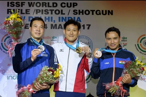Vietnamese Olympic medalist wins World Cup shooting silver