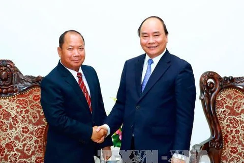 PM urges stronger VN-Laos partnership in fighting cross-border crimes