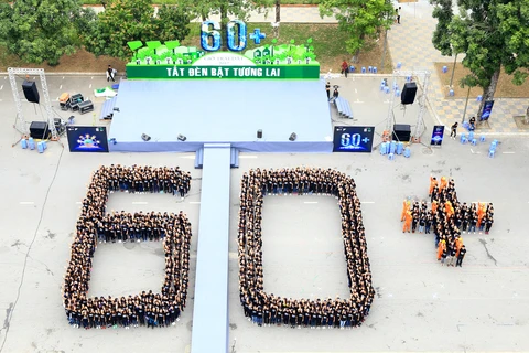 Over 2,000 Vietnamese students respond to Earth Hour 
