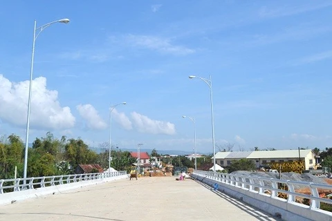 Quang Nam province launches key traffic projects
