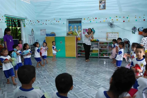 Vietnamese kindergartens suffer from lack of support