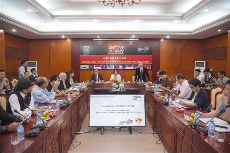 Hanoi relay in response to SEA Games 29, Para Games 9