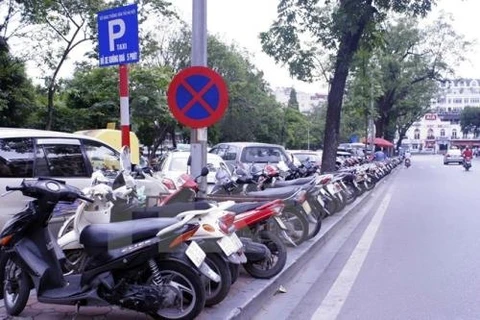 Hanoi needs more parks and parking areas