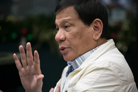 Philippine President begins Gulf tour