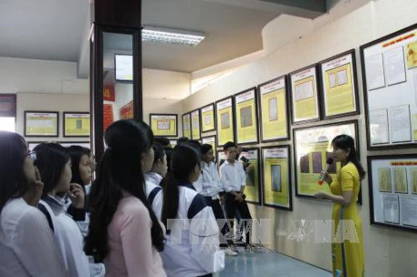 Exhibition on Hoang Sa, Truong Sa comes to Lam Dong’s Cat Tien town