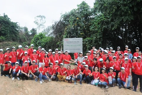 Canon pushes forest planting in Thanh Hoa