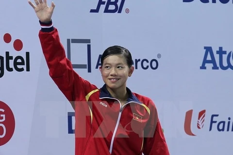 Vietnamese swimmer wins gold with new Asian record