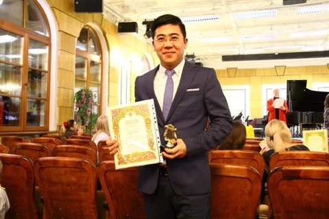  Vietnamese music teacher wins first prizes at int’l competitions