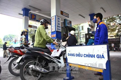 Petrol prices increase by 350 VND per litre