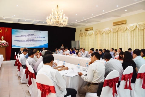 Vietnam, France share experience in developing bailiff services