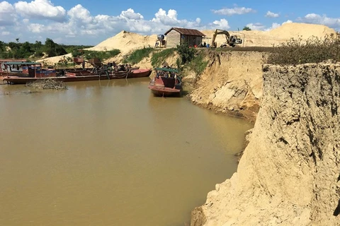 Vietnam faces severe sand shortage