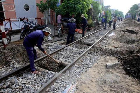 VNR proposes 308 mln USD in fund for railway renovation