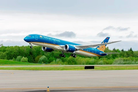 Vietnam Airlines launches two daily Hanoi-Dong Hoi flights