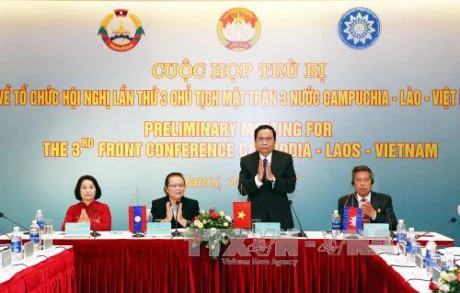 Preparations for Vietnam-Laos-Cambodia front conference discussed 