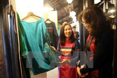 Quang Nam: Int’l Silk and Brocade Culture Festival opens