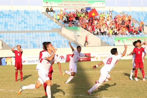 Vietnam maintain lead in U15 competition