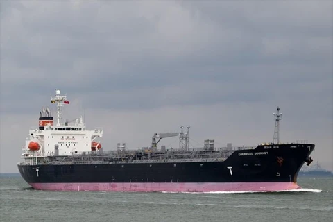 Oil pumped out to rescue vessel Chemroad Journey