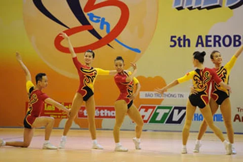 Foreign aerobics coaches receive training in Hanoi