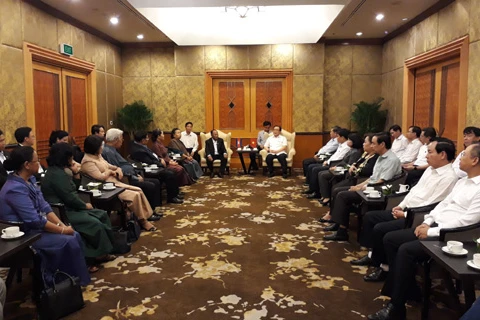 Cambodian top legislator welcomed in Hanoi