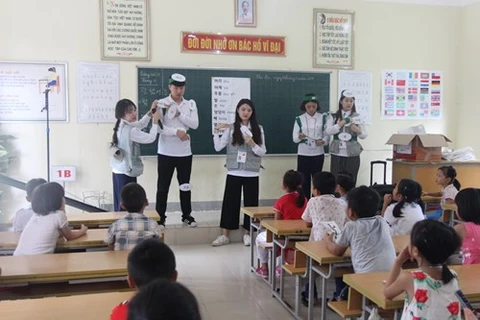 RoK’s Youngsan University students volunteer in Nghe An