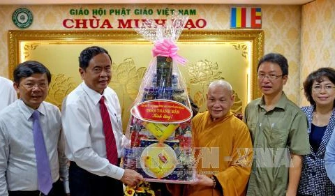 New VFF President meets religious dignitaries in Ho Chi Minh City