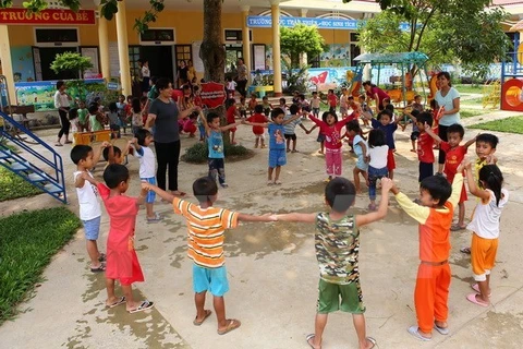 Students in Dak Nong discuss ways to prevent child abuses