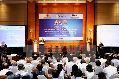 Conference talks AEC opportunities for Vietnamese businesses 