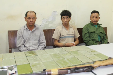 Son La police arrest three drug dealers, seize 28 heroin bricks