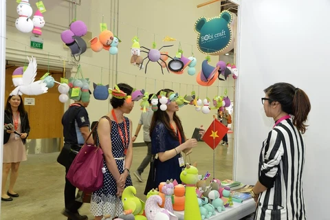 Vietnam attends international gifts fair in Singapore