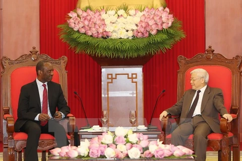 Party chief hopes for deepened ties between VN, Mozambican parties
