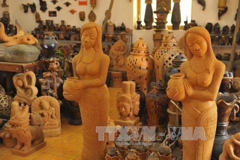 Exhibition on Cham culture in An Giang, Ninh Thuan opens