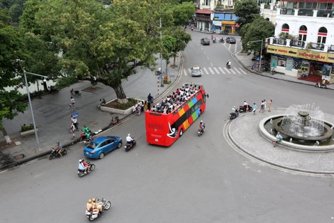 Hanoi to run double-decker tourist buses