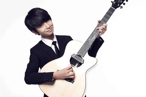 Korean guitarist to perform in Vietnam