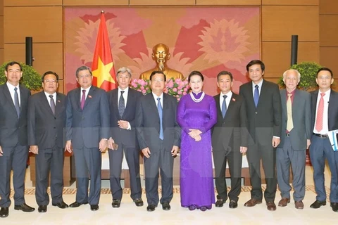 NA Chairwoman Nguyen Thi Kim Ngan receives Lao officials