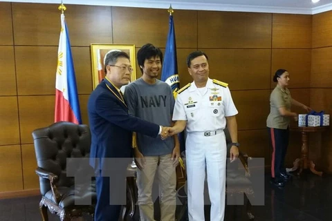 Vietnamese sailor rescued from Philippine pirates to return home