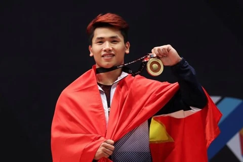SEA Games 29: weightlifter Vinh wins gold, breaks 2 records