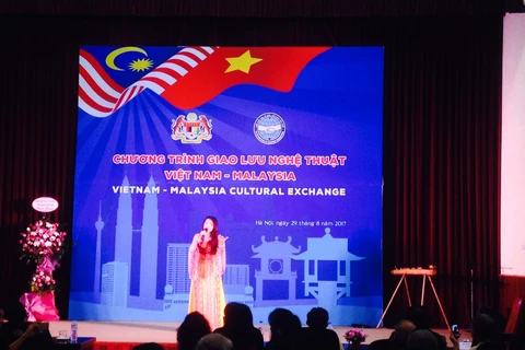 Art performance exchange tightens Vietnam, Malaysia relations