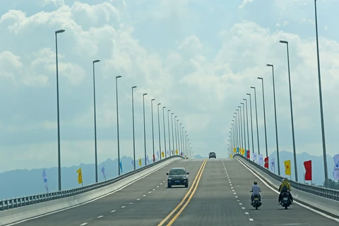 One of longest sea bridges in Southeast Asia opens in Hai Phong