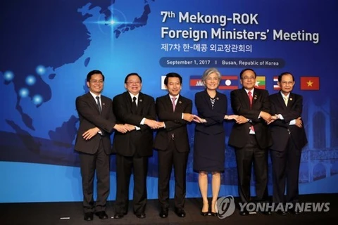 Mekong countries, RoK step up cooperation 