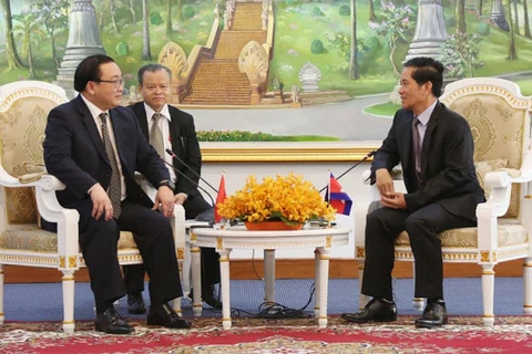 Hanoi, Phnom Penh urged to promote partnership