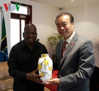 Vietnam wants to further develop ties with Tanzania’s NA