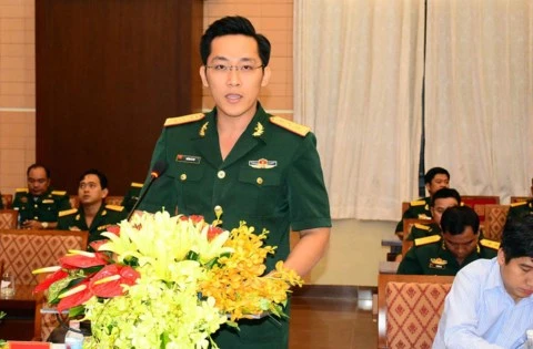 Young Vietnamese, Cambodian military officers hold exchange